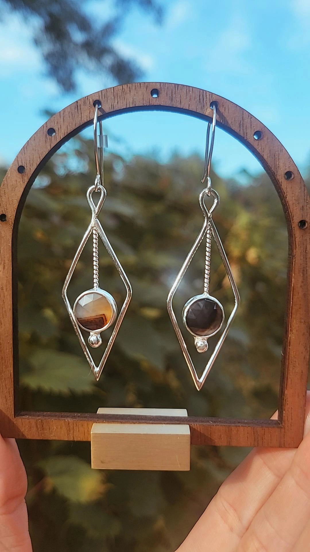Montana Agate Pendulum Earrings