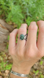 Brazilian Emerald Botanical Ring