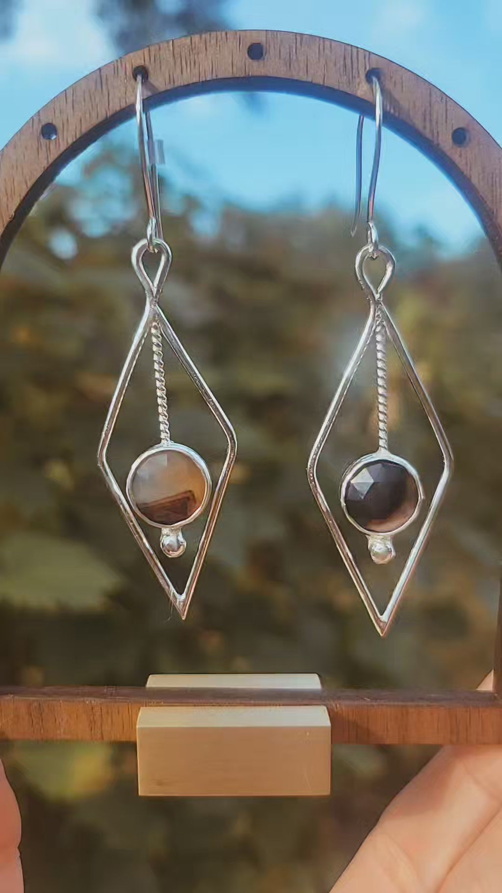 Montana Agate Pendulum Earrings