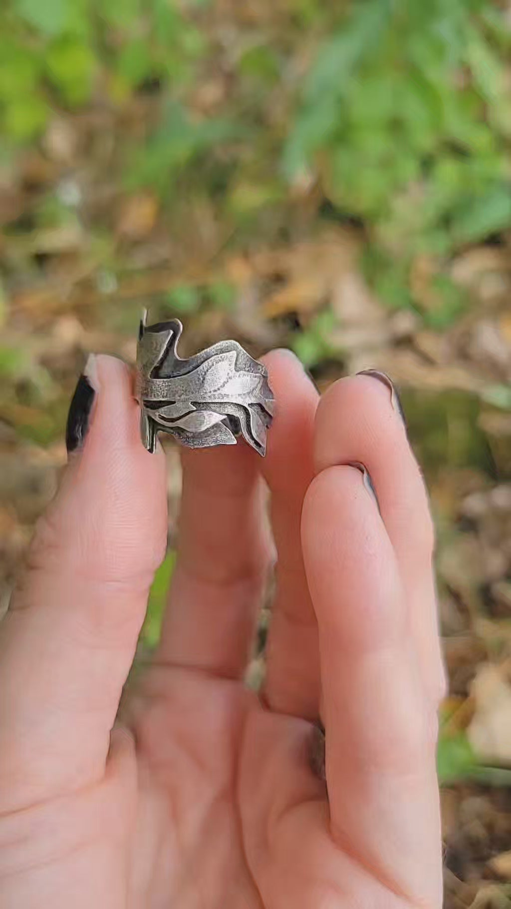 Brazilian Emerald Botanical Ring